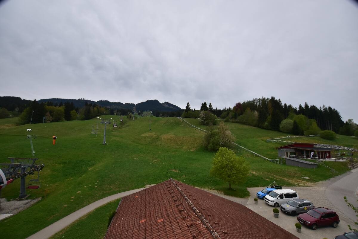 Archived image Webcam Nesselwang - Alpspitzbahn Base Station