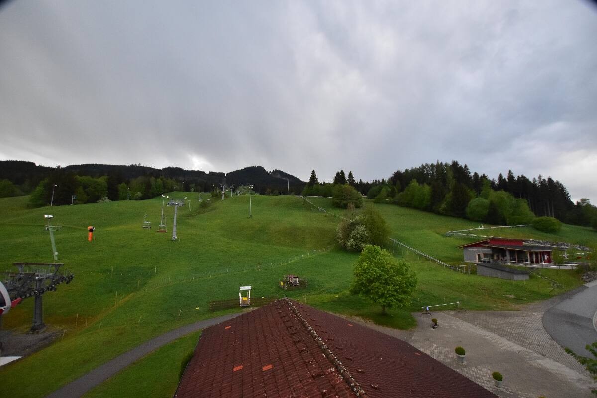 Archived image Webcam Nesselwang - Alpspitzbahn Base Station