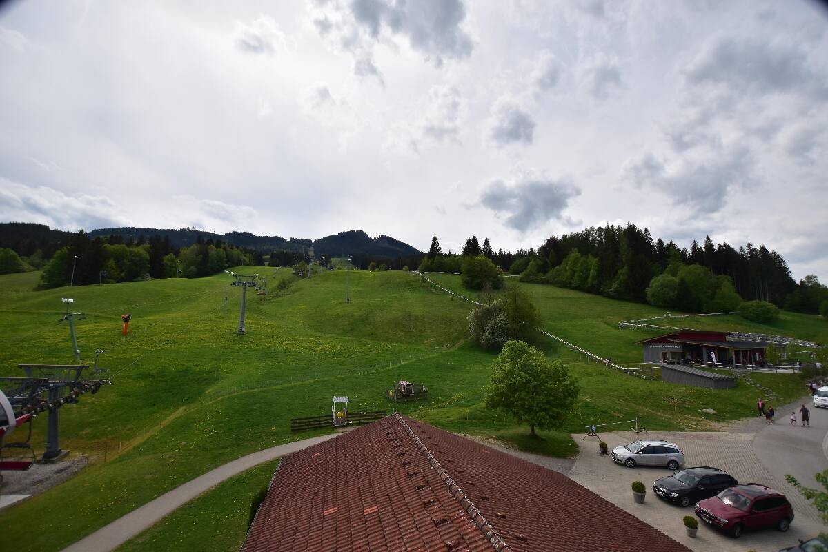 Archived image Webcam Nesselwang - Alpspitzbahn Base Station