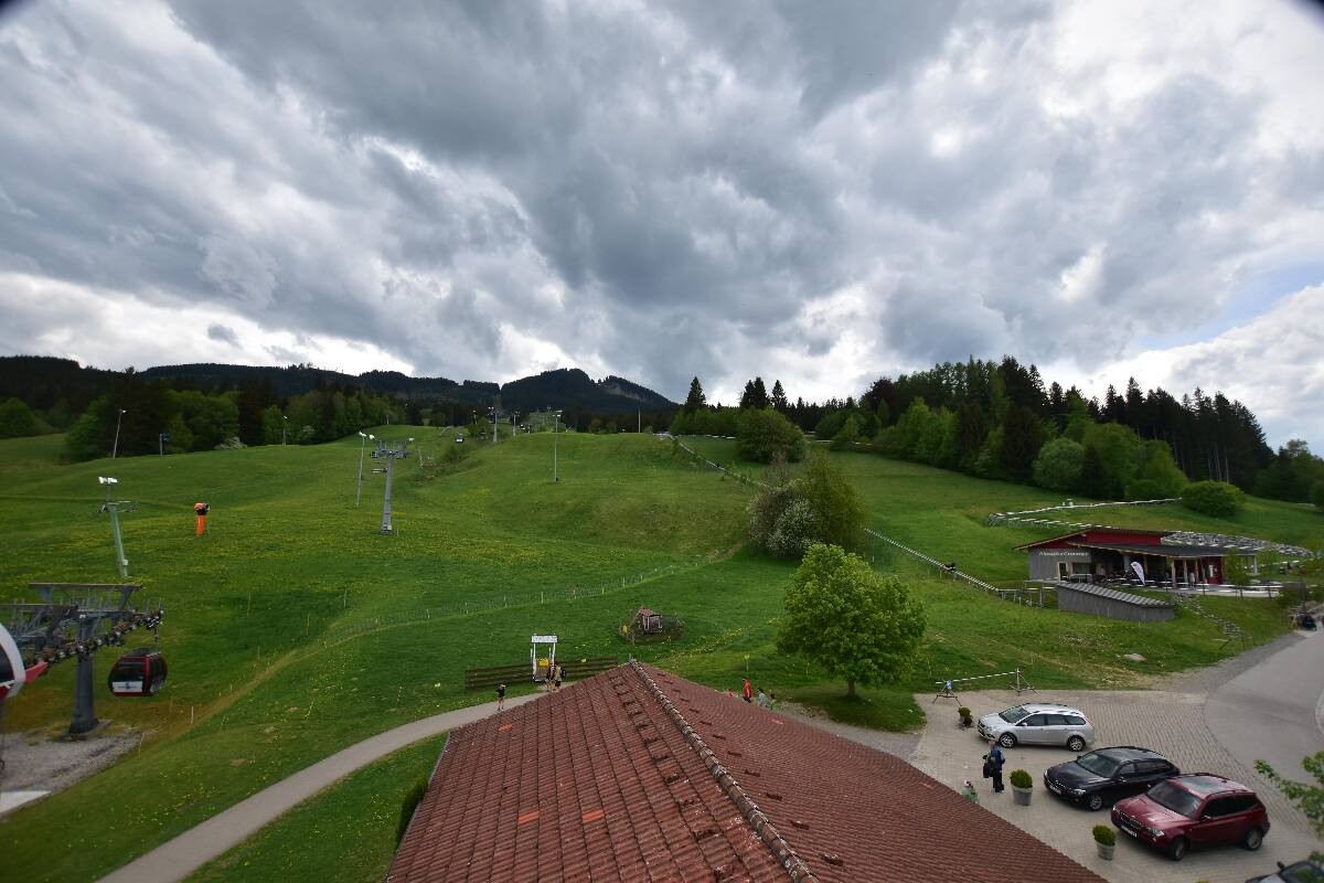 Archived image Webcam Nesselwang - Alpspitzbahn Base Station