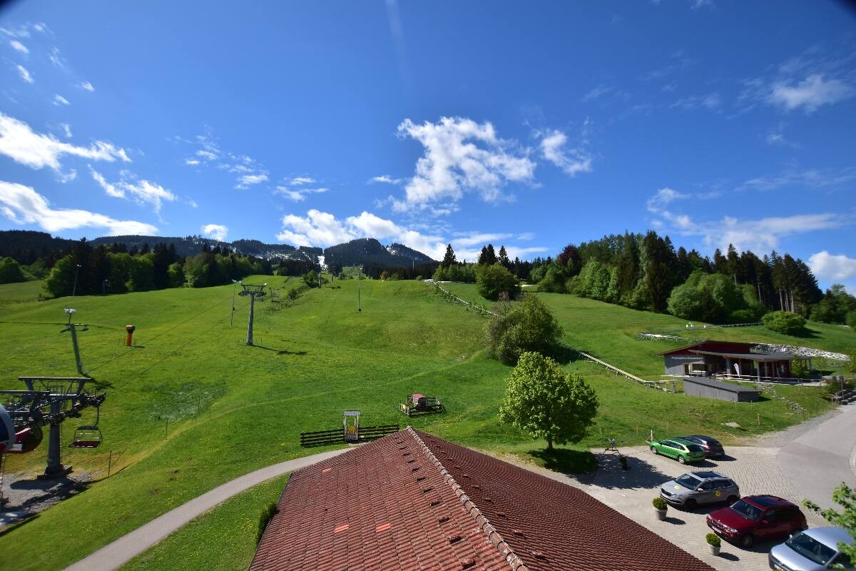 Archiv Foto Webcam Nesselwang - Talstation Alpspitzbahn