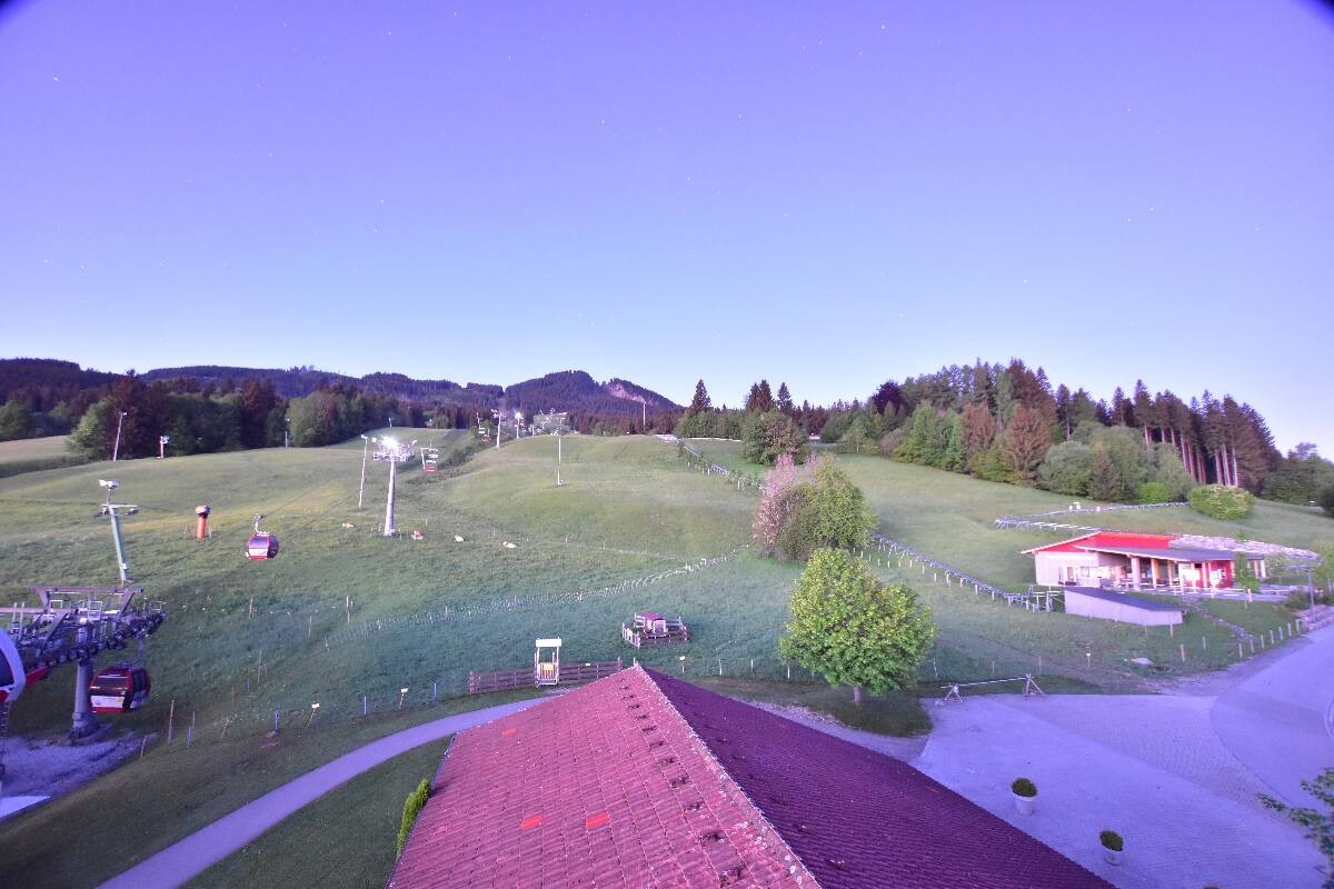 Archived image Webcam Nesselwang - Alpspitzbahn Base Station
