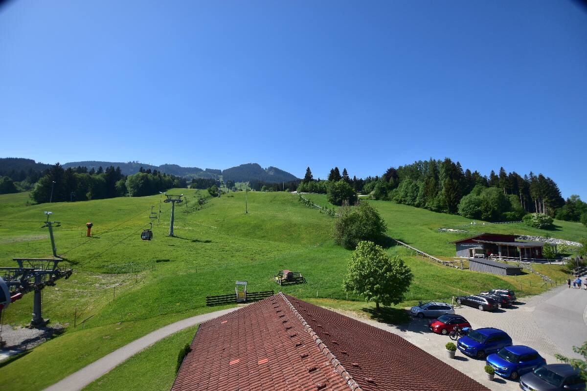 Archiv Foto Webcam Nesselwang - Talstation Alpspitzbahn