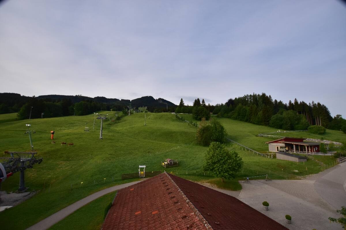 Archived image Webcam Nesselwang - Alpspitzbahn Base Station