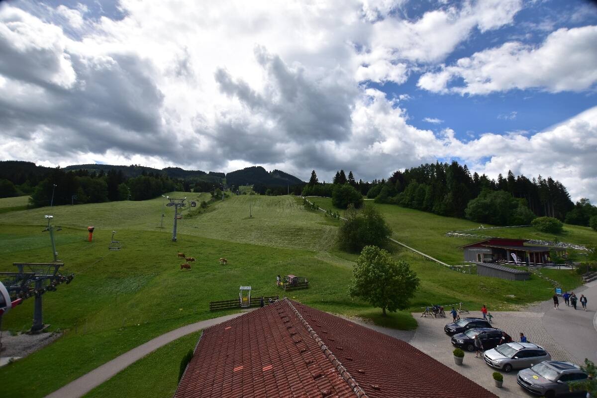 Archived image Webcam Nesselwang - Alpspitzbahn Base Station