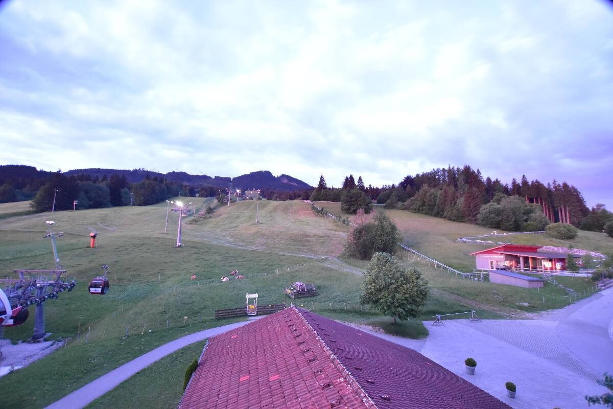 Archived image Webcam Nesselwang - Alpspitzbahn Base Station