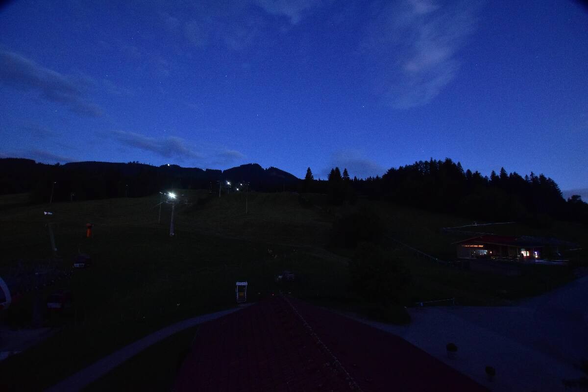 Archived image Webcam Nesselwang - Alpspitzbahn Base Station