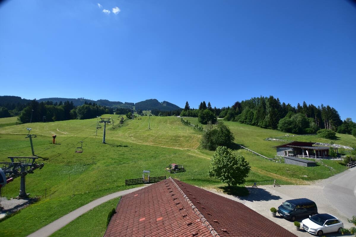 Archiv Foto Webcam Nesselwang - Talstation Alpspitzbahn