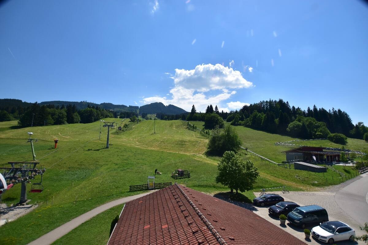 Archiv Foto Webcam Nesselwang - Talstation Alpspitzbahn