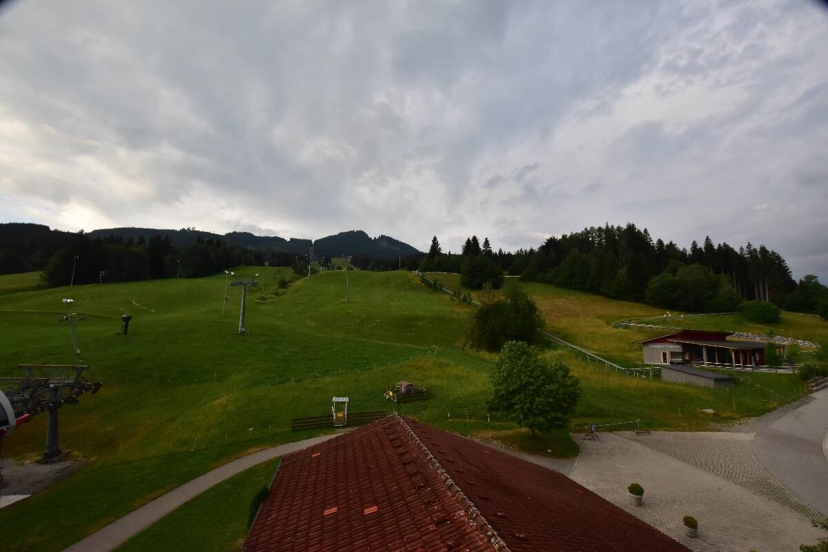 Archived image Webcam Nesselwang - Alpspitzbahn Base Station