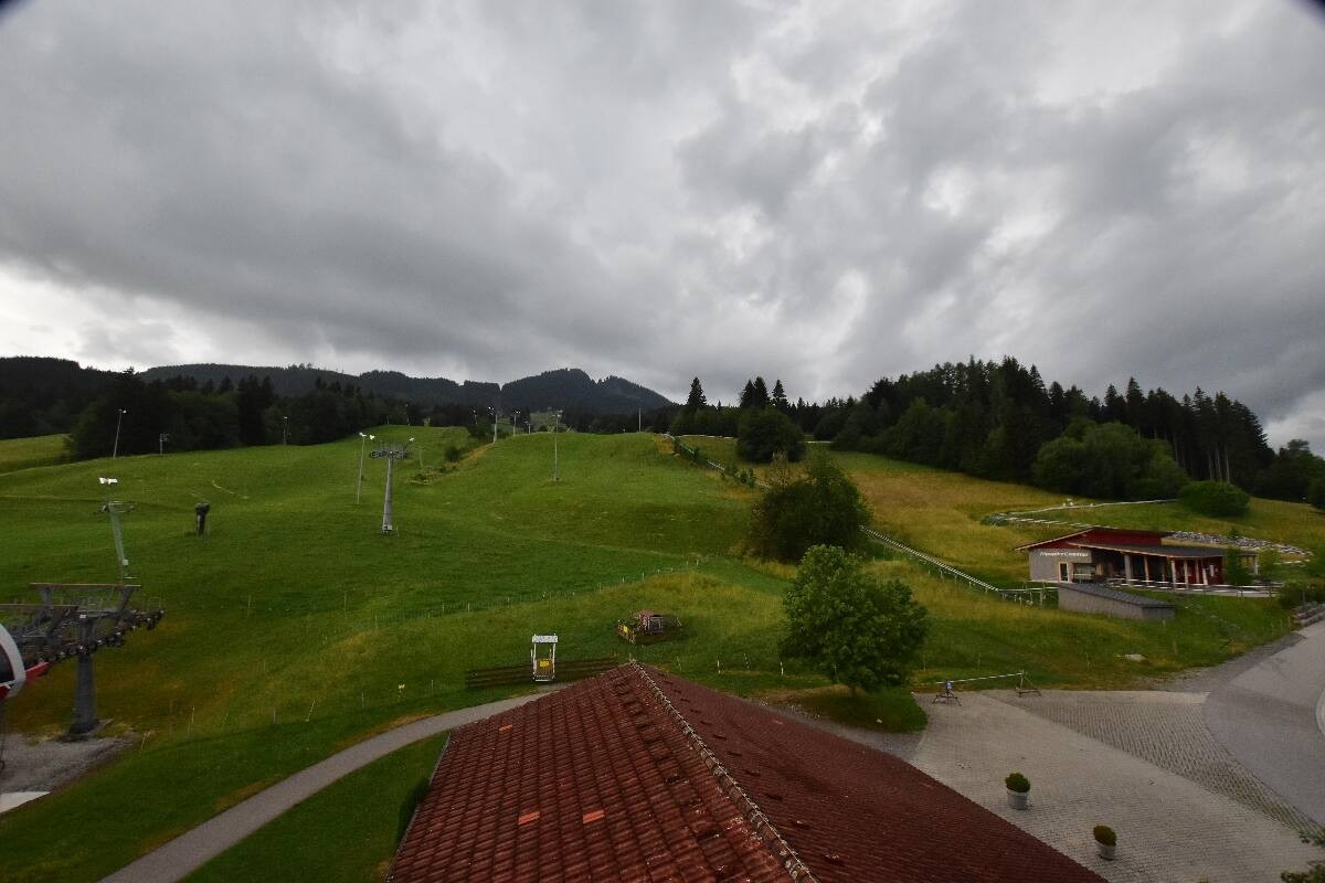Archived image Webcam Nesselwang - Alpspitzbahn Base Station