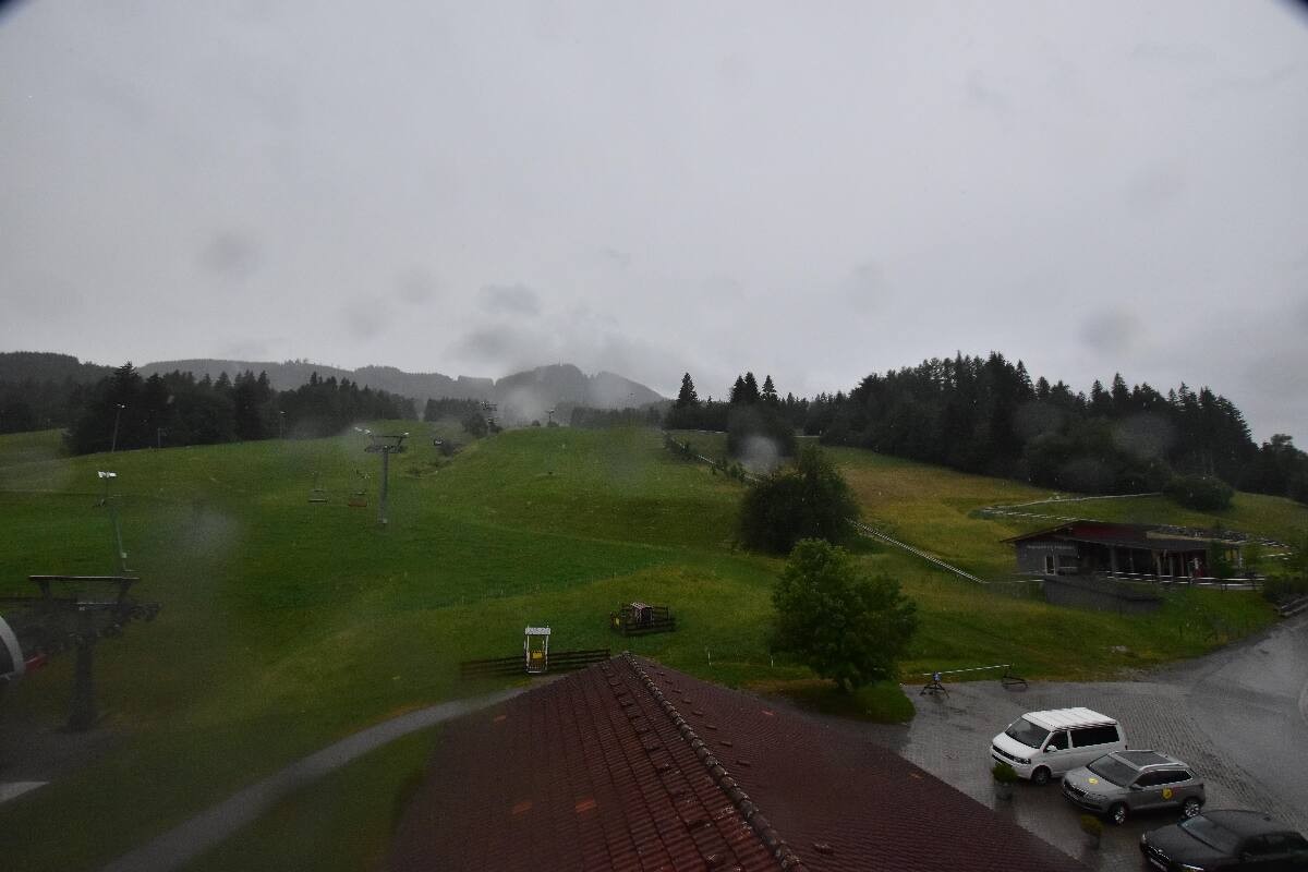 Archived image Webcam Nesselwang - Alpspitzbahn Base Station