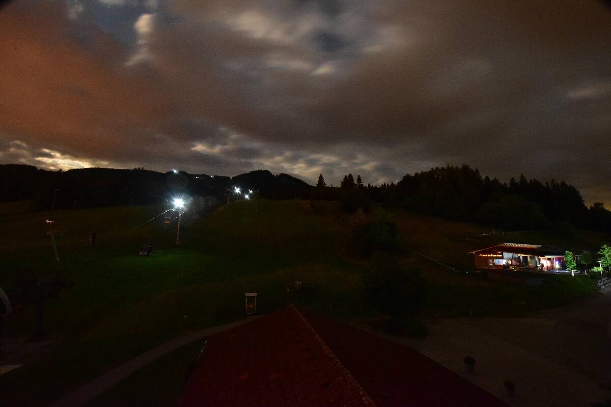 Archived image Webcam Nesselwang - Alpspitzbahn Base Station