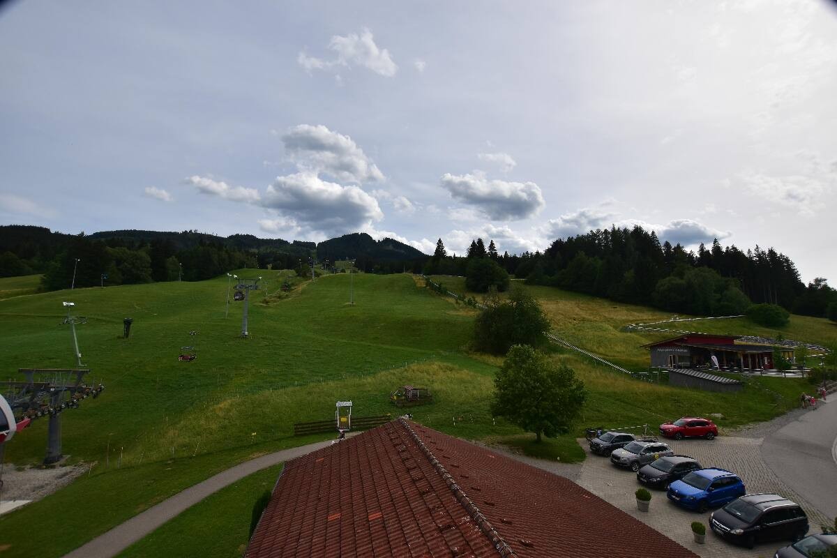 Archived image Webcam Nesselwang - Alpspitzbahn Base Station
