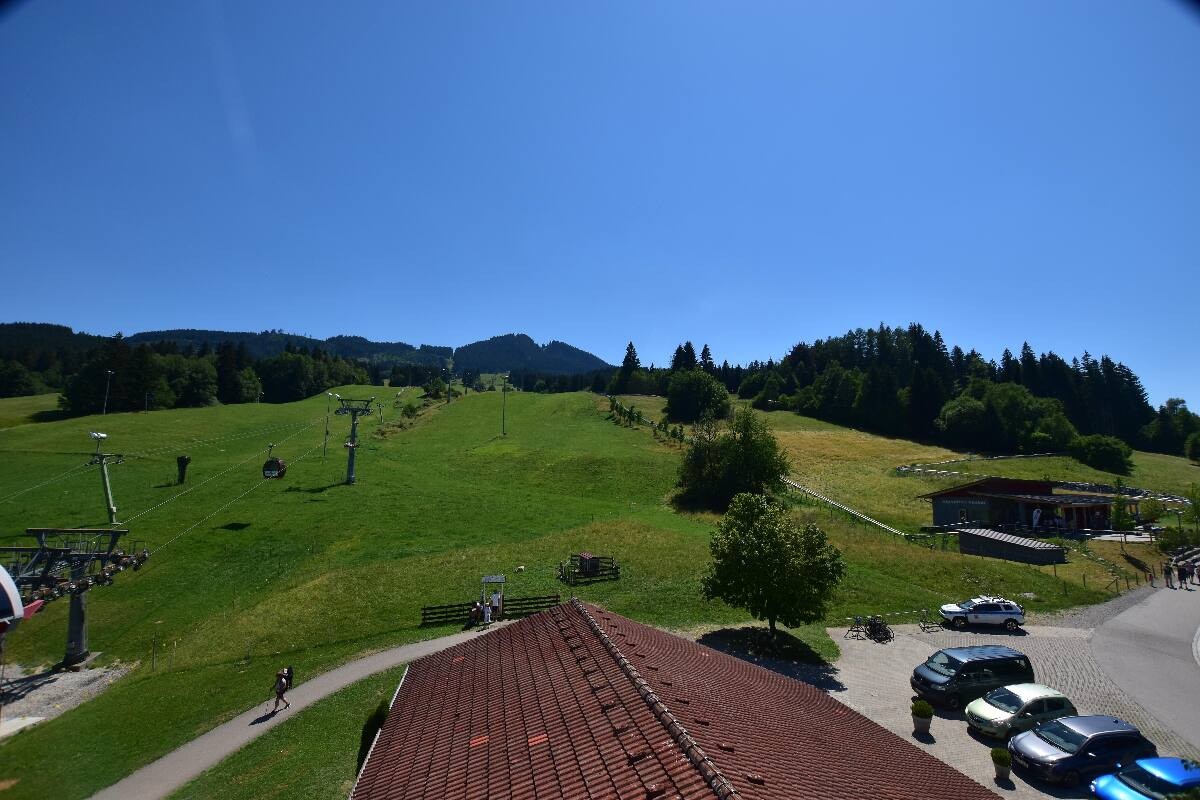 Archived image Webcam Nesselwang - Alpspitzbahn Base Station