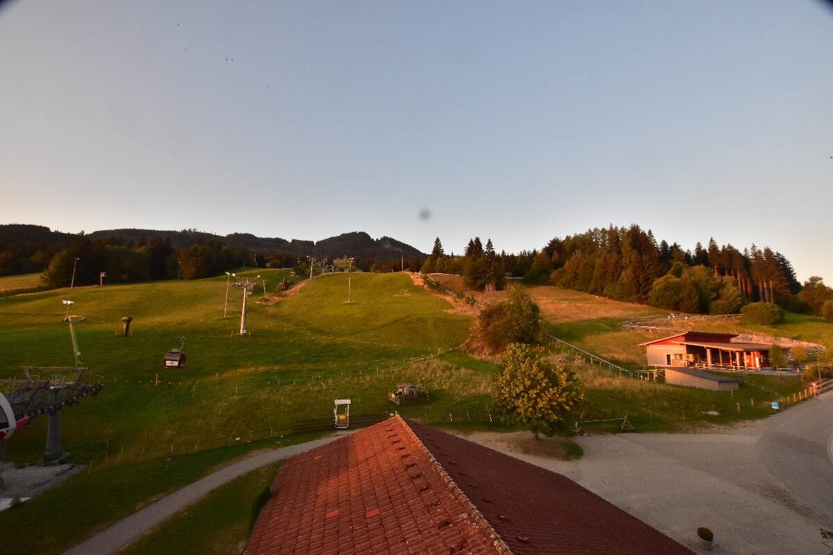 Archived image Webcam Nesselwang - Alpspitzbahn Base Station