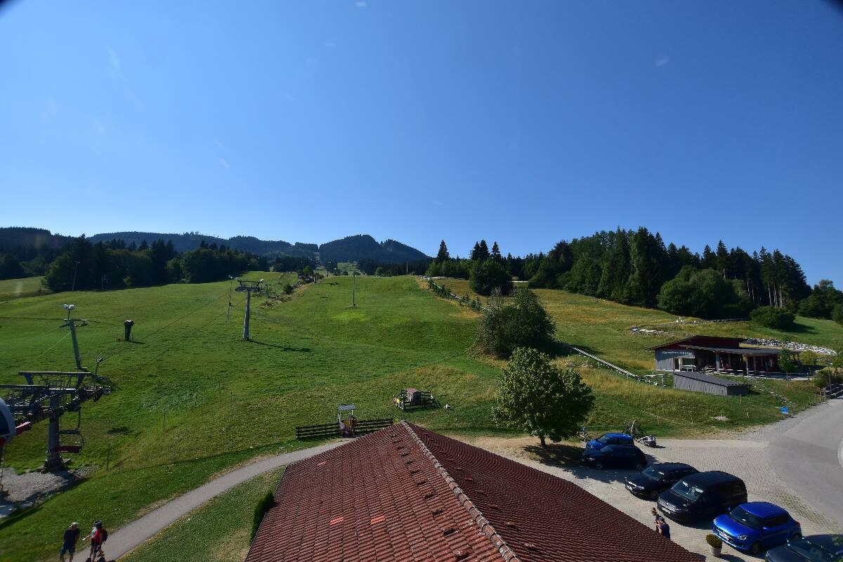 Archived image Webcam Nesselwang - Alpspitzbahn Base Station