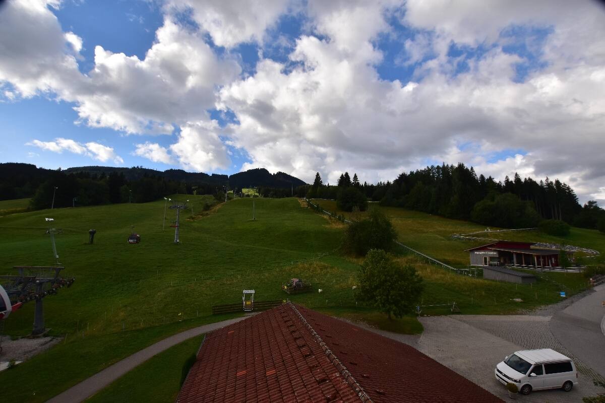 Archived image Webcam Nesselwang - Alpspitzbahn Base Station