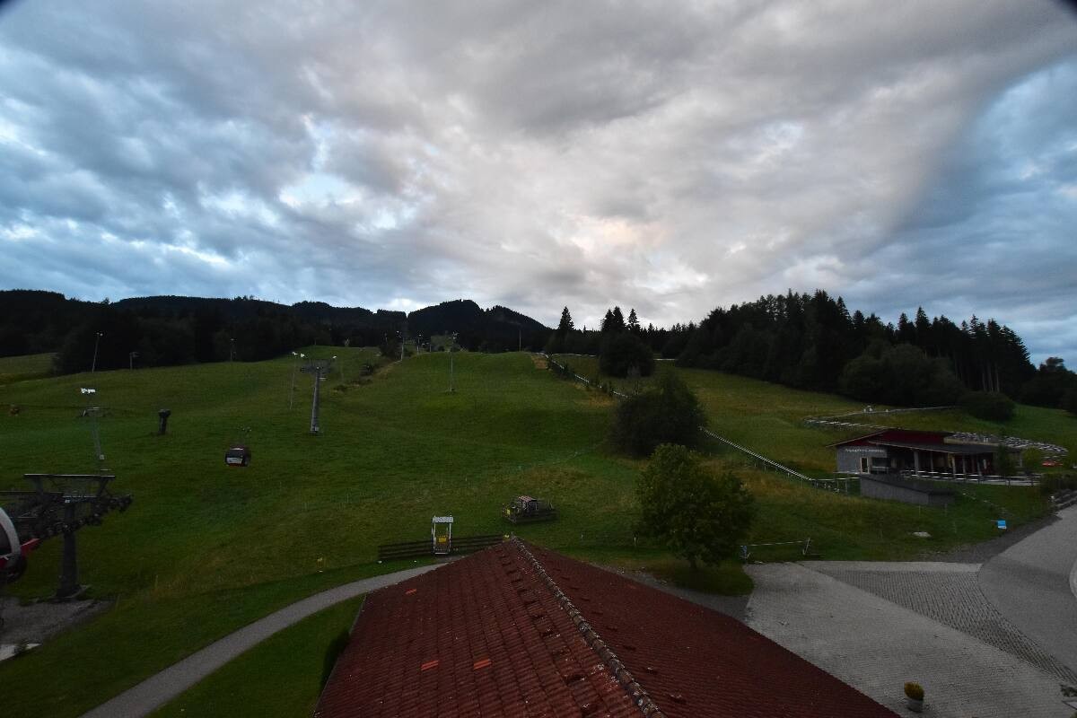 Archived image Webcam Nesselwang - Alpspitzbahn Base Station