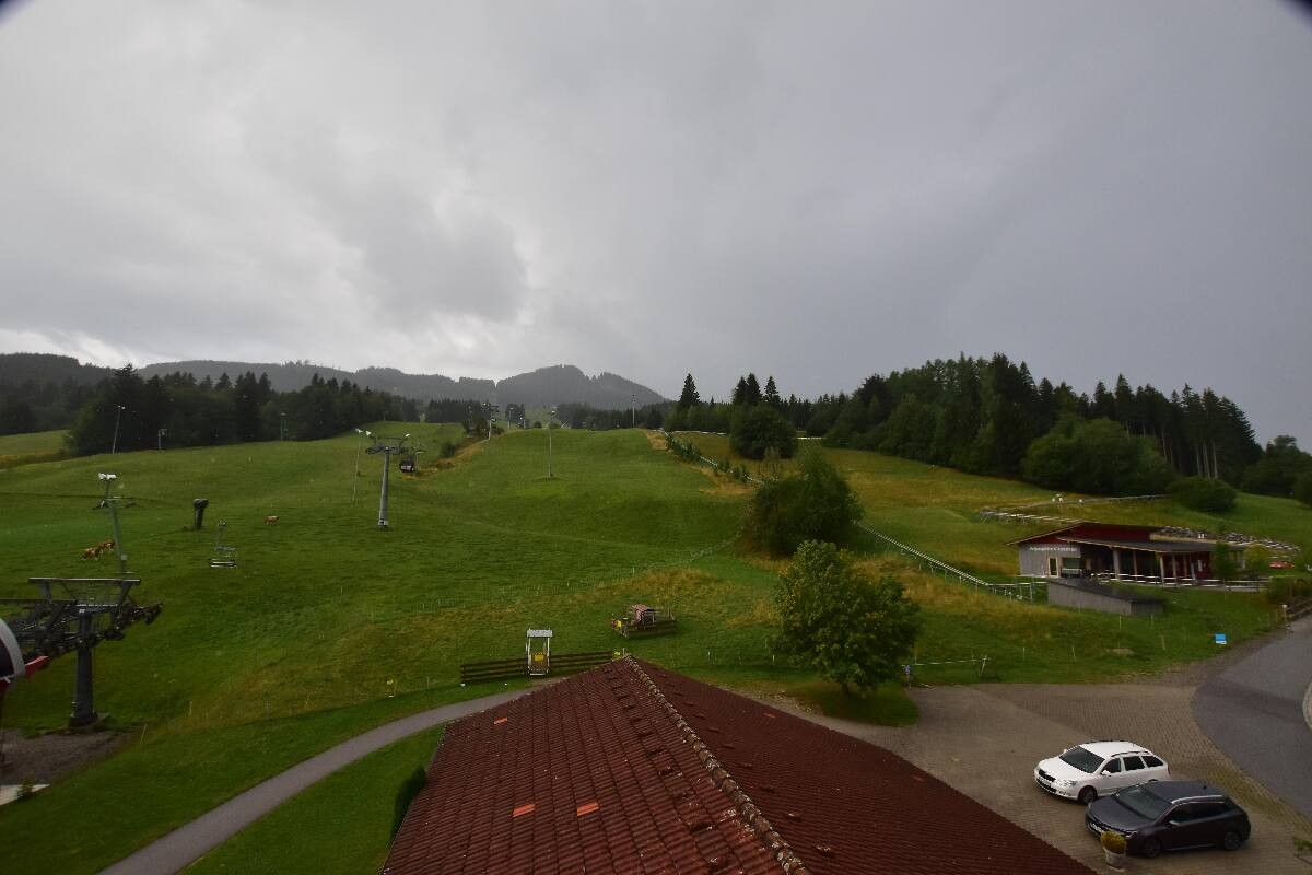 Archived image Webcam Nesselwang - Alpspitzbahn Base Station