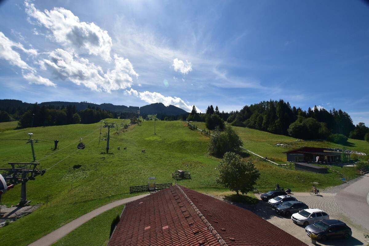 Archived image Webcam Nesselwang - Alpspitzbahn Base Station