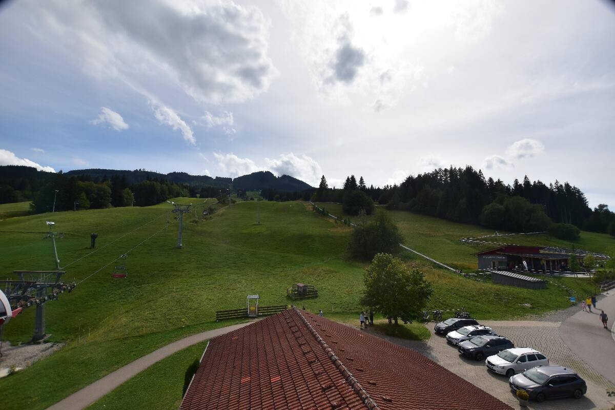 Archived image Webcam Nesselwang - Alpspitzbahn Base Station