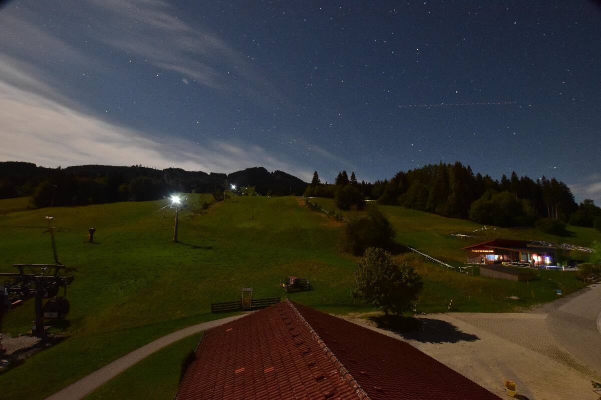 Archived image Webcam Nesselwang - Alpspitzbahn Base Station