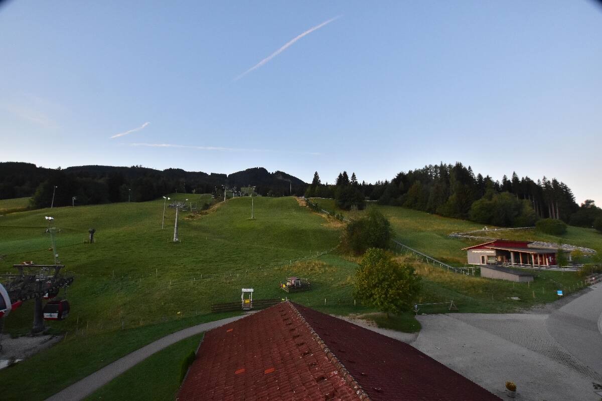 Archived image Webcam Nesselwang - Alpspitzbahn Base Station
