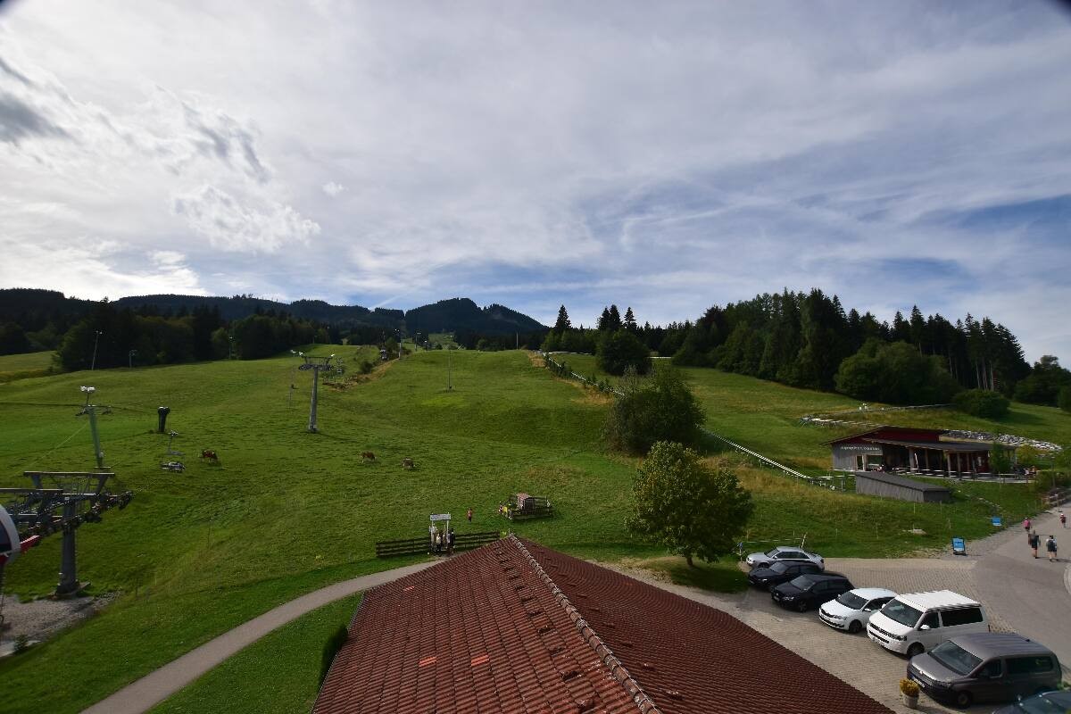 Archived image Webcam Nesselwang - Alpspitzbahn Base Station
