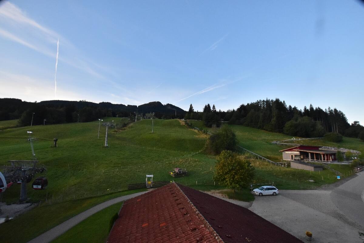 Archived image Webcam Nesselwang - Alpspitzbahn Base Station