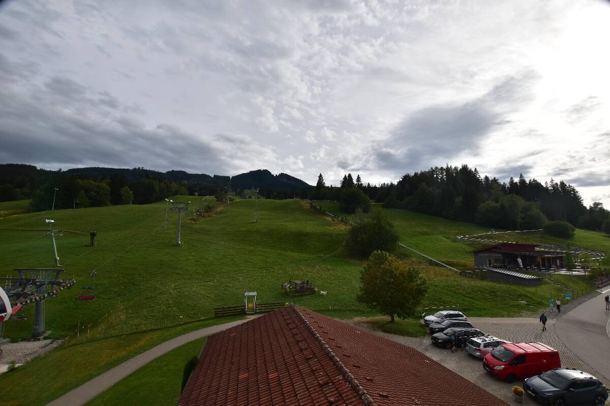Archived image Webcam Nesselwang - Alpspitzbahn Base Station