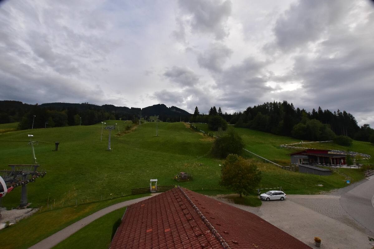 Archived image Webcam Nesselwang - Alpspitzbahn Base Station