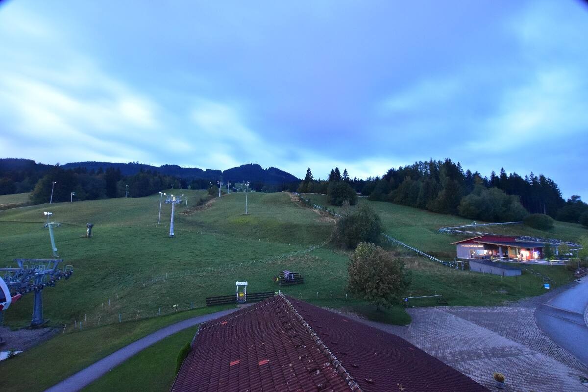 Archived image Webcam Nesselwang - Alpspitzbahn Base Station