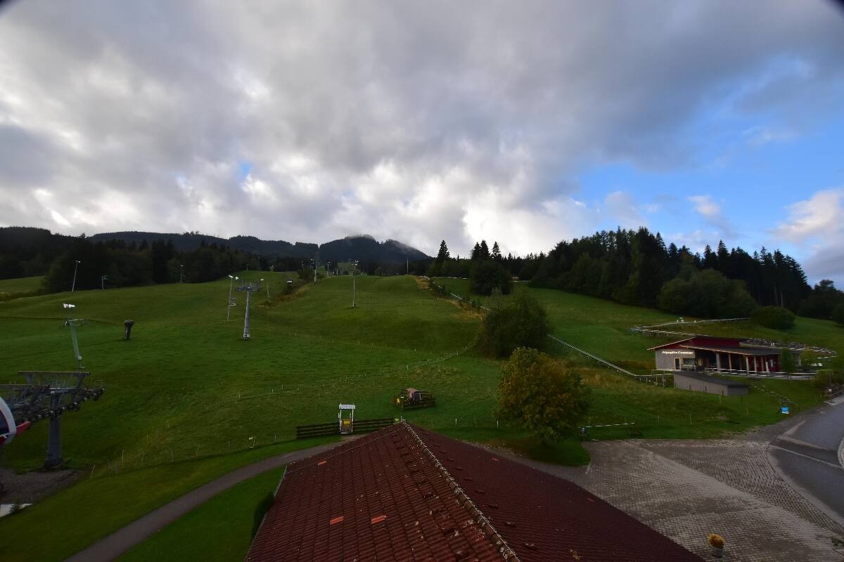 Archived image Webcam Nesselwang - Alpspitzbahn Base Station