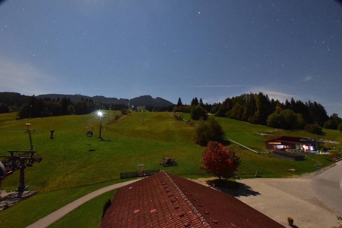 Archived image Webcam Nesselwang - Alpspitzbahn Base Station