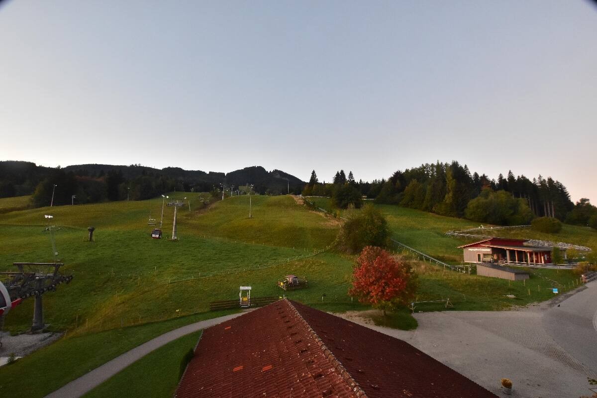 Archived image Webcam Nesselwang - Alpspitzbahn Base Station