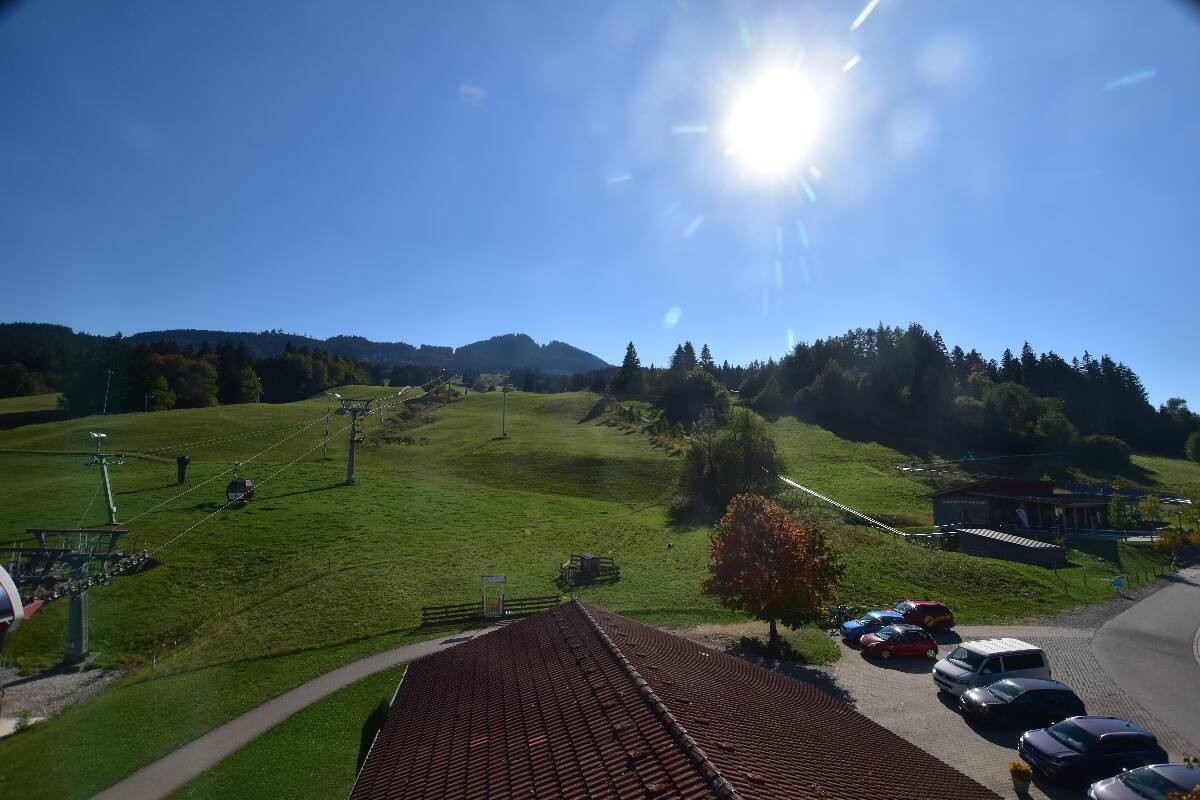 Archived image Webcam Nesselwang - Alpspitzbahn Base Station