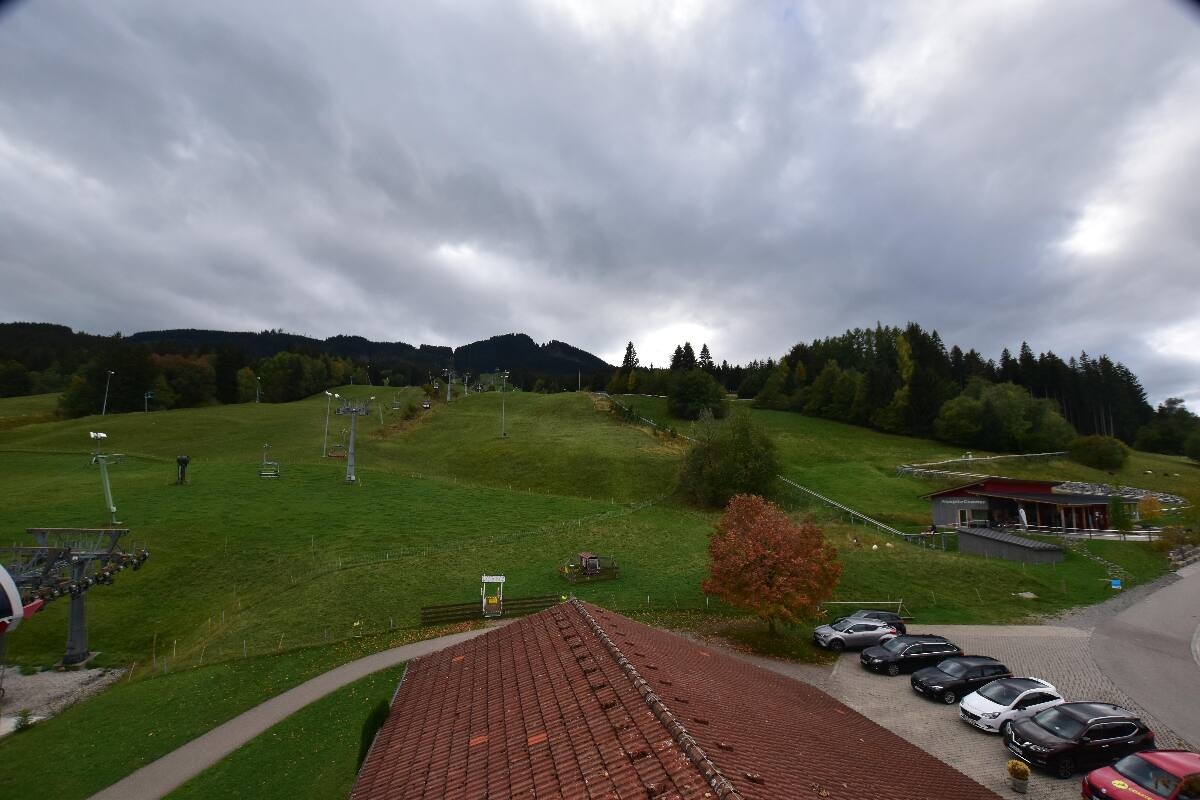 Archived image Webcam Nesselwang - Alpspitzbahn Base Station
