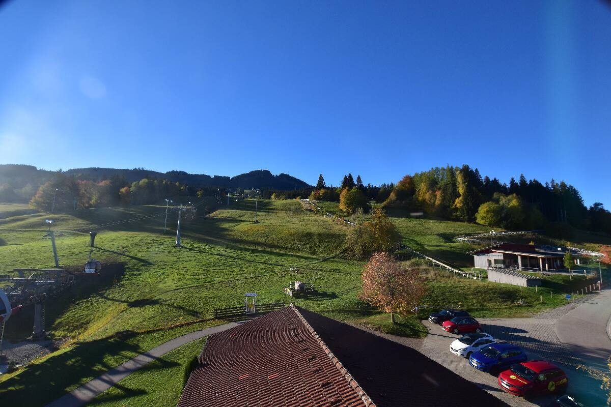 Archived image Webcam Nesselwang - Alpspitzbahn Base Station