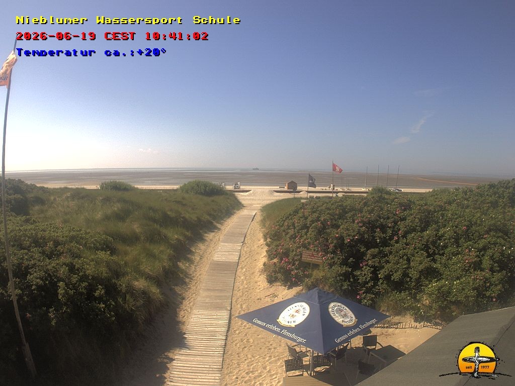 Archived image Webcam Föhr Island: Watersports School Nieblum