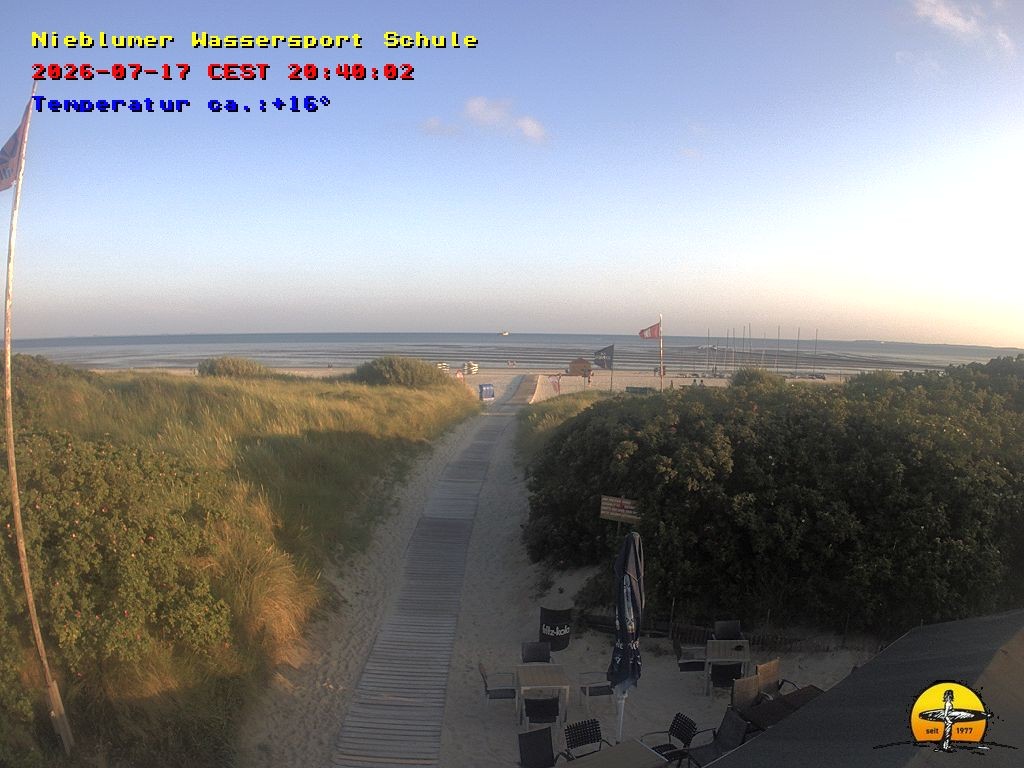 Archived image Webcam Föhr Island: Watersports School Nieblum