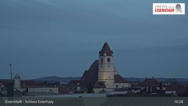 Archiv Foto Webcam Eisenstadt - Schloss Esterházy