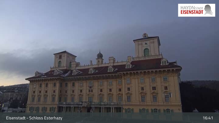 Archiv Foto Webcam Eisenstadt - Schloss Esterházy