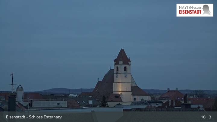 Archiv Foto Webcam Eisenstadt - Schloss Esterházy