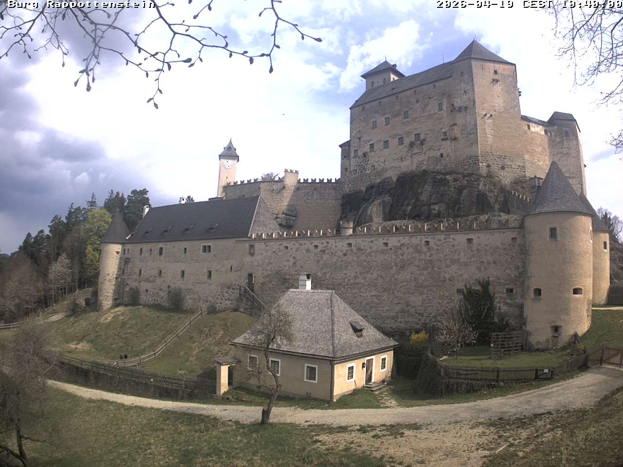 Archived image Webcam Rappottenstein Castle