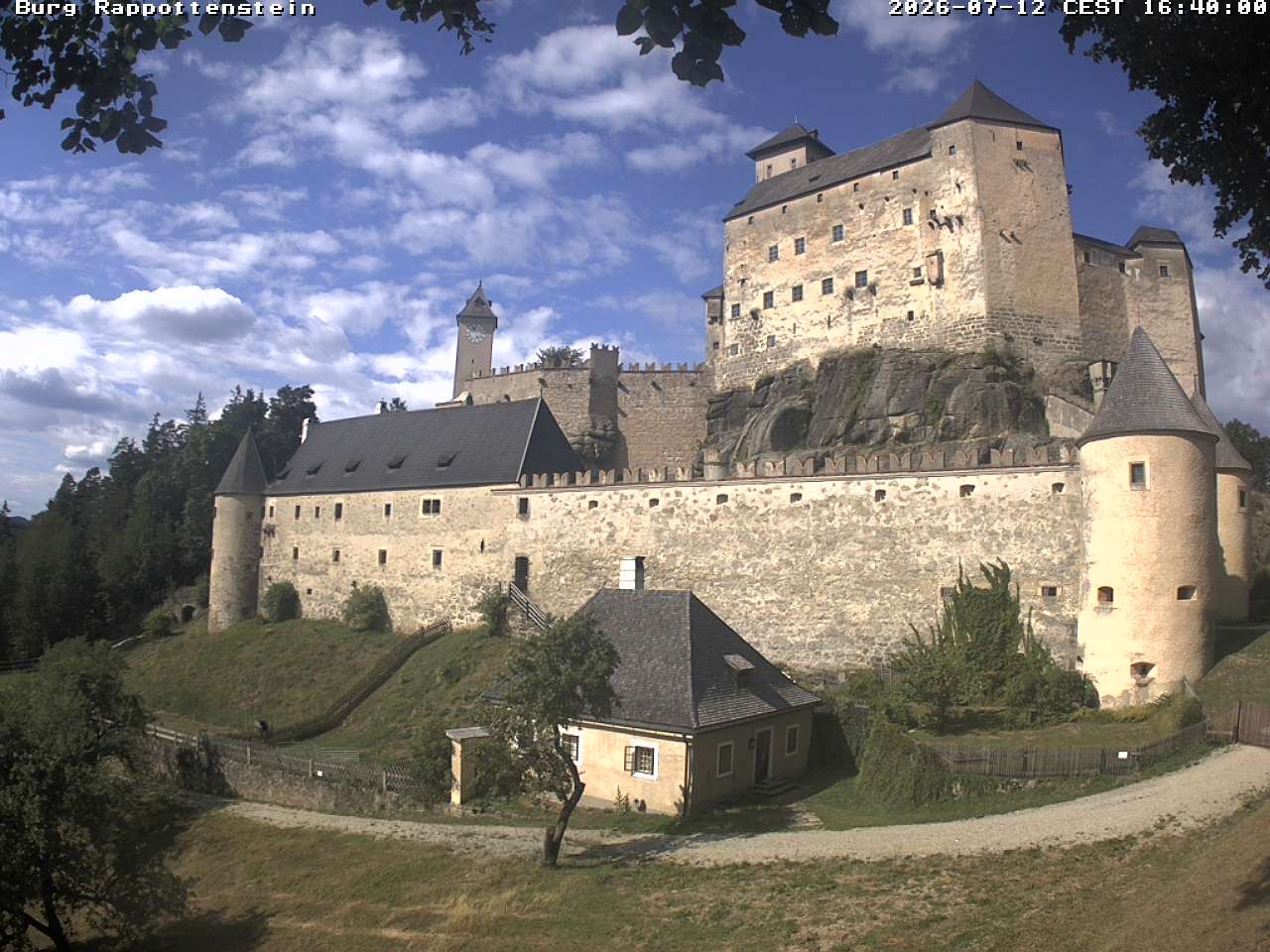 Archived image Webcam Rappottenstein Castle