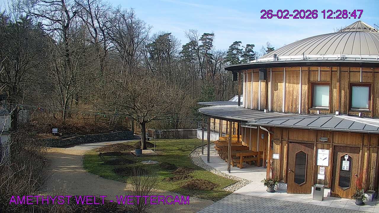 Archived image Webcam Maissau - Amethyst World