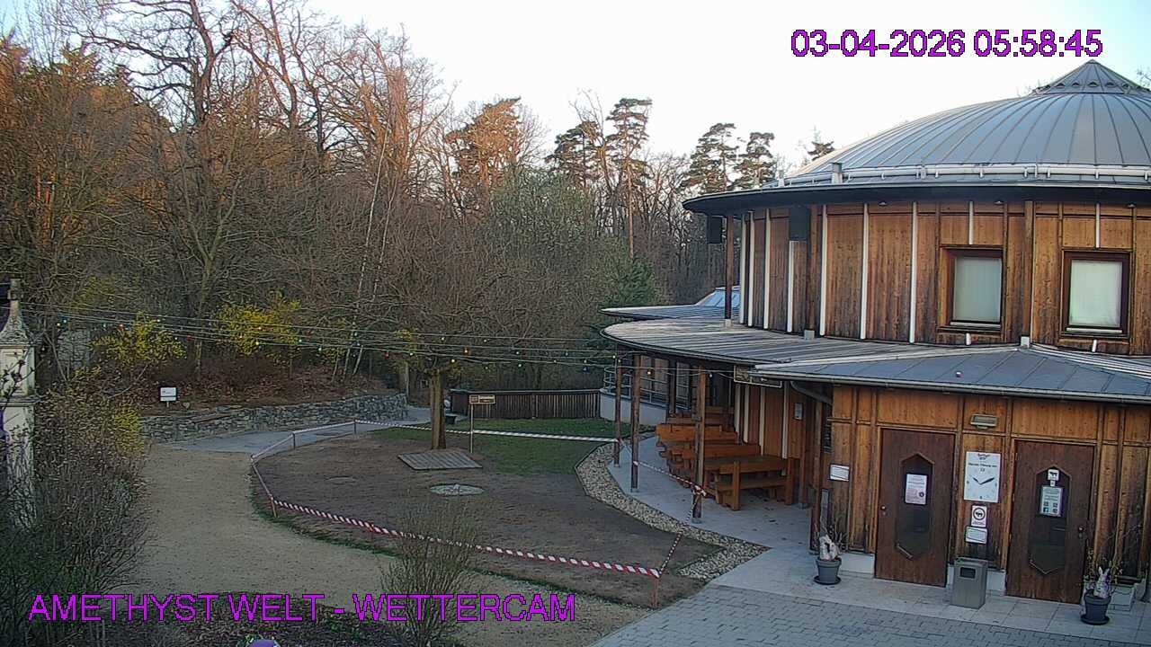 Archived image Webcam Maissau - Amethyst World