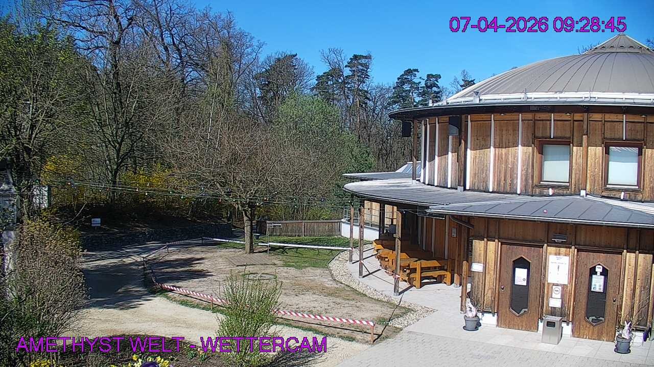 Archived image Webcam Maissau - Amethyst World