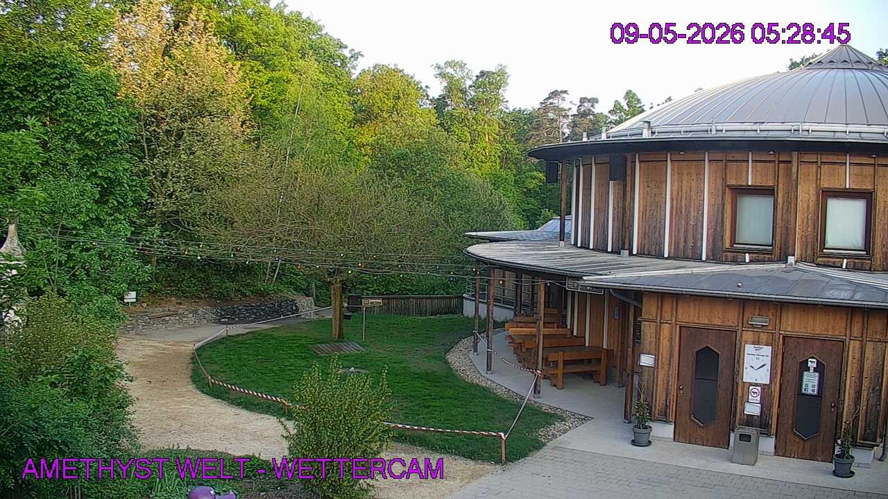 Archived image Webcam Maissau - Amethyst World